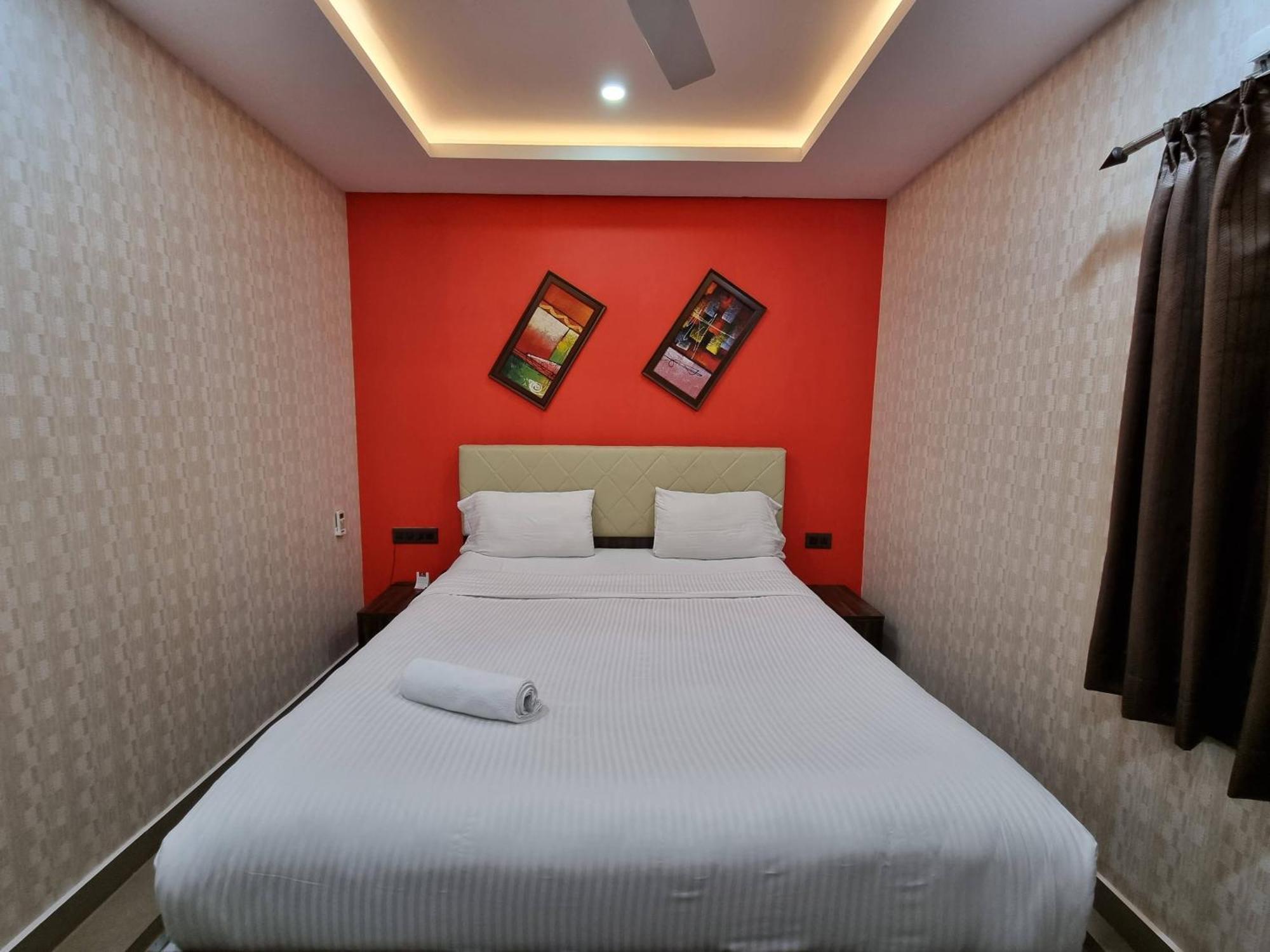 The Urban Nest Hotel Bangalore Exterior photo